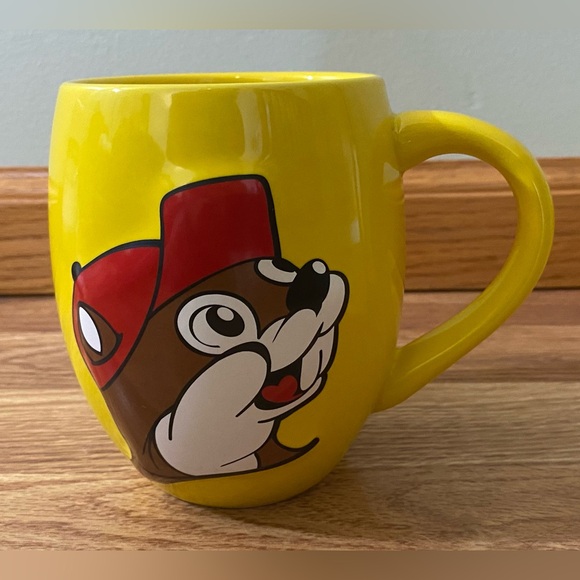 Buc-ee’s Yellow Coffee Cup 18 Ounces - Picture 1 of 8